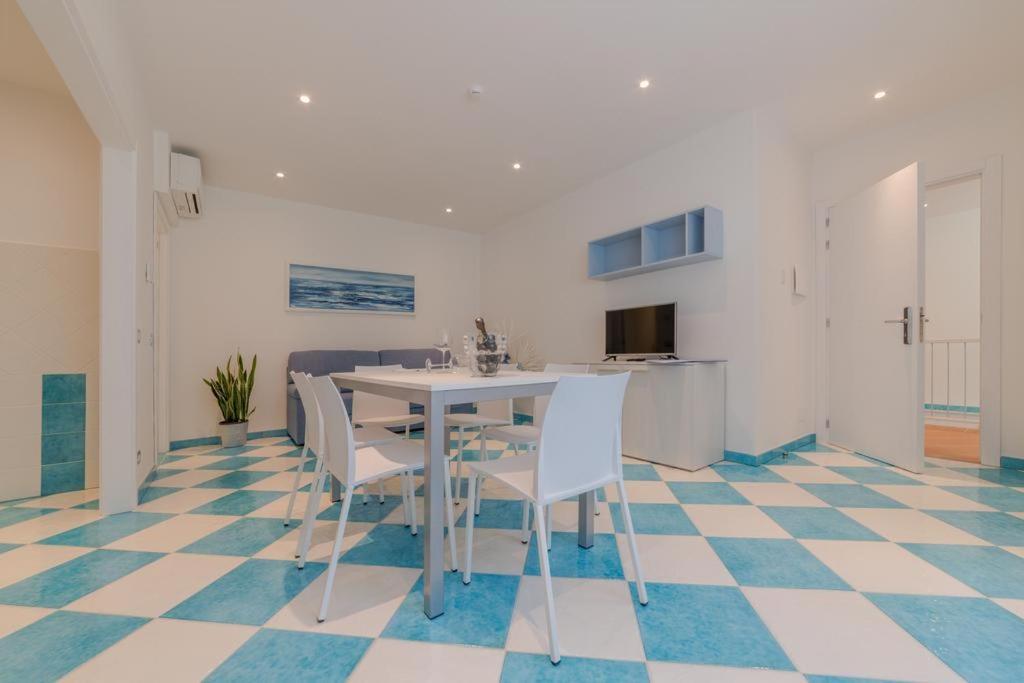 La Conchiglia Apartments Deiva Marina Bagian luar foto