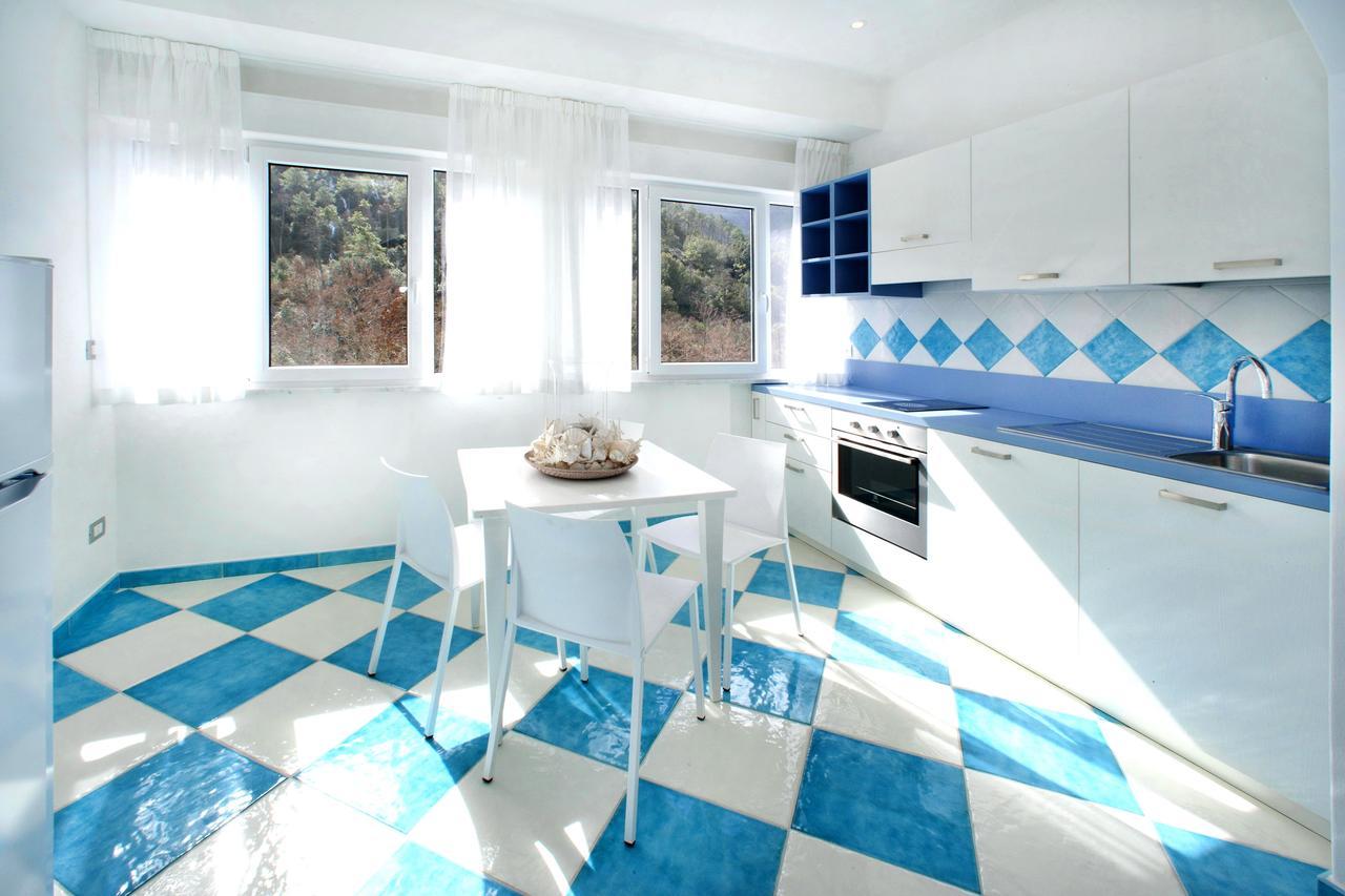 La Conchiglia Apartments Deiva Marina Bagian luar foto