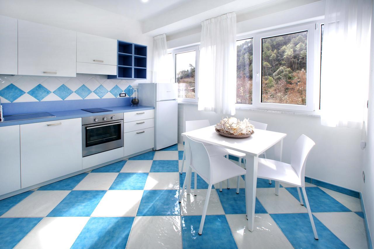 La Conchiglia Apartments Deiva Marina Bagian luar foto
